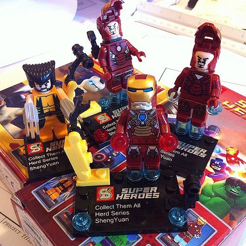 Fake LEGO Super Heroes Minifigures